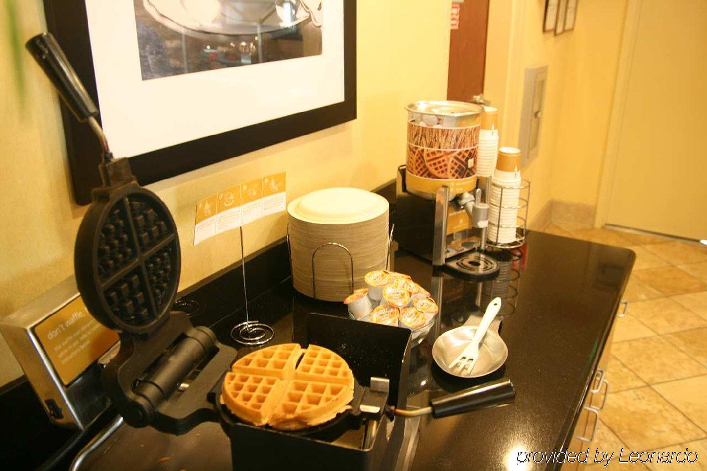 Hampton Channel Islands Harbor Hotel 3*