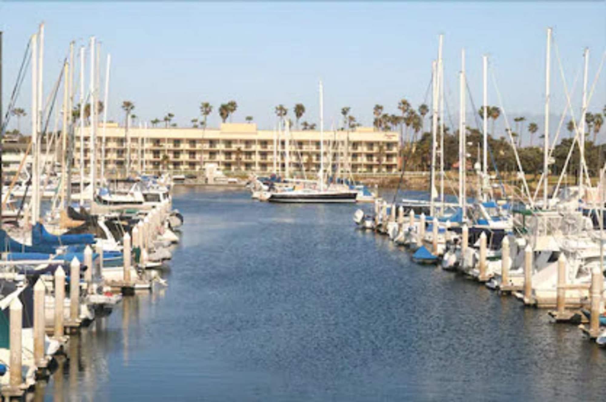 Hampton Channel Islands Harbor Hotel 3*