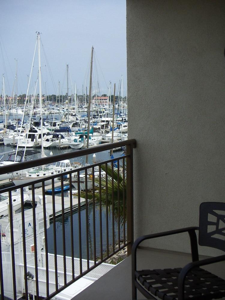 Hotel Hampton Channel Islands Harbor Oxnard